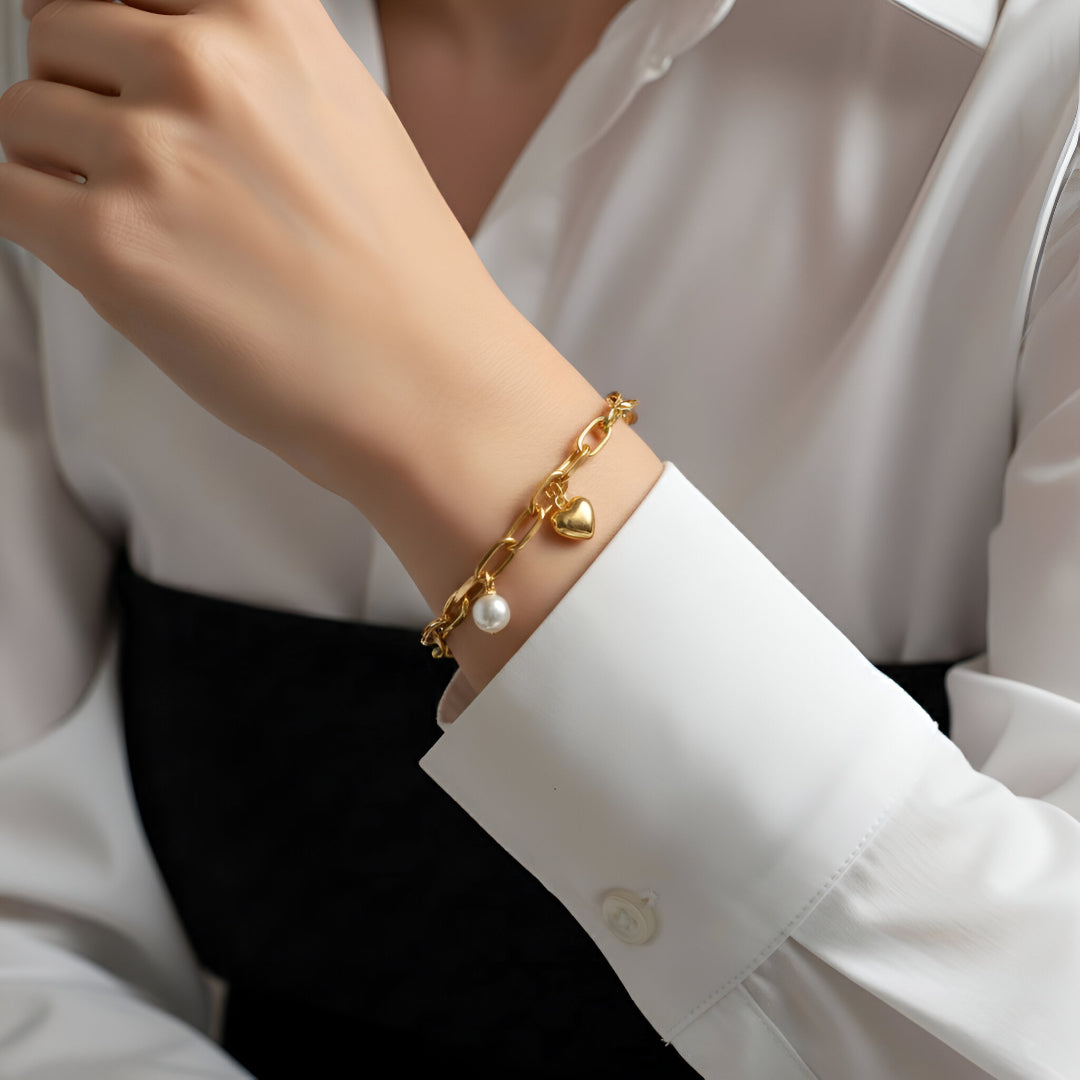 ROSIVAA Sweet Charm Bracelet with Pearl & Heart