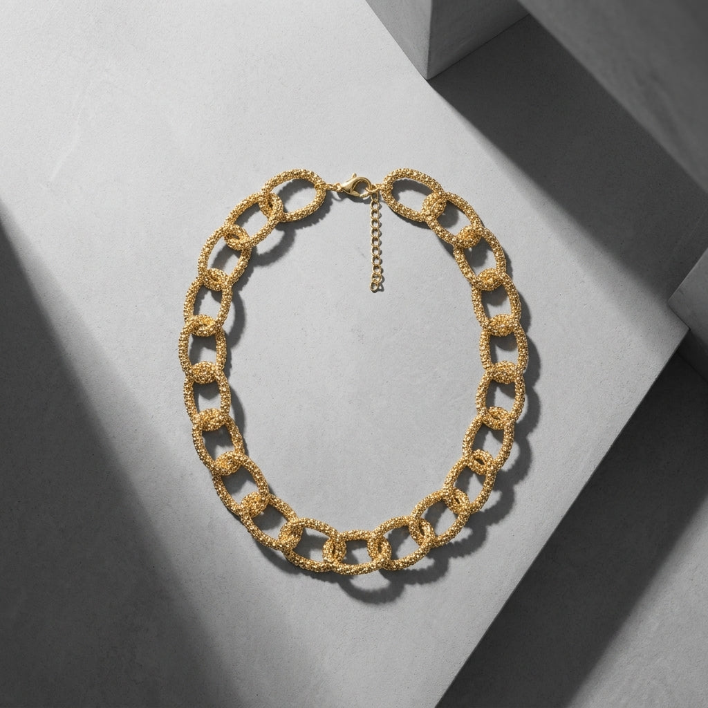 ROSIVAA Premium Bold Textured Link Necklace
