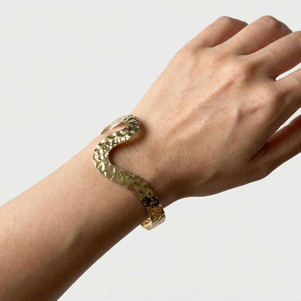 ROSIVAA Hammered Wave Cuff