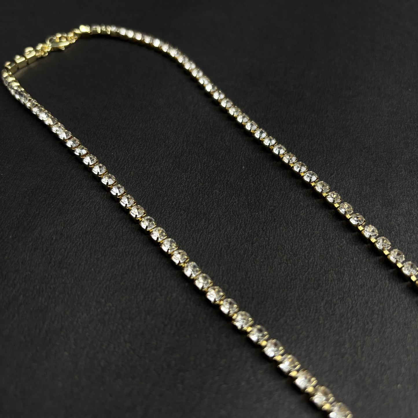 ROSIVAA Brilliant Heart: Crystal Tennis Chain Necklace